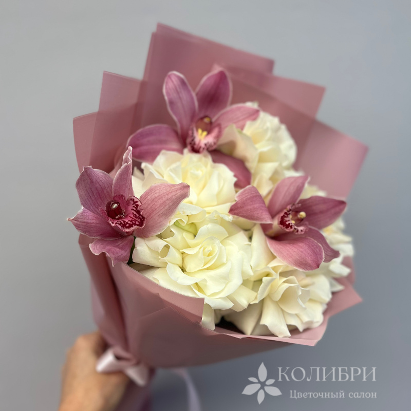 Букет с Французской розой и орхидеями 1