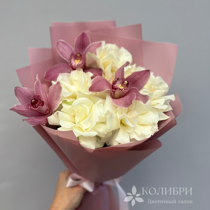 Букет с Французской розой и орхидеями